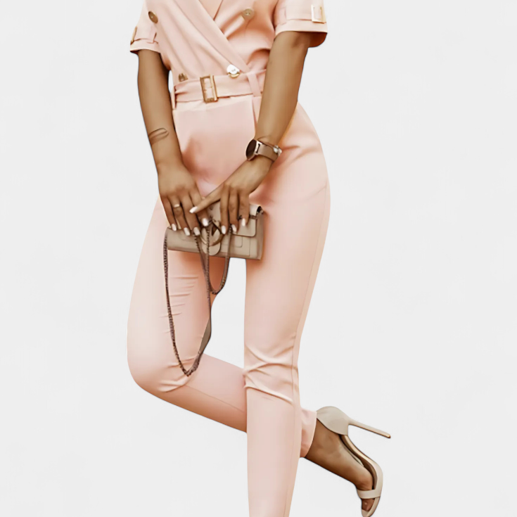 Vivienne Mono con Elegancia Sin Esfuerzo