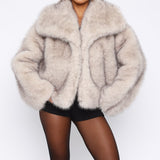 Abrigo corto de pelo