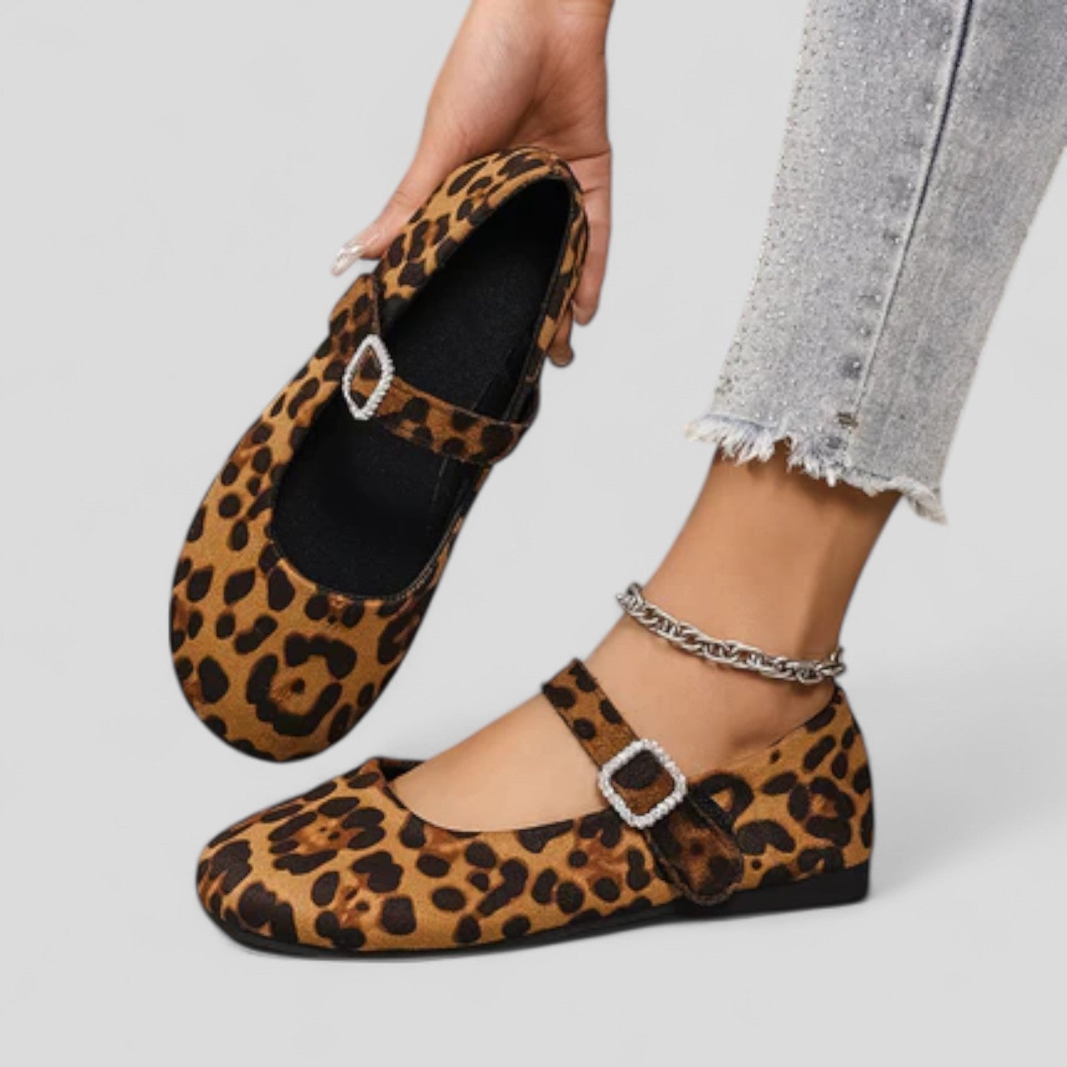 Emerina | Bailarinas con correa