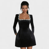 Valeria™ | Vestido corto de terciopelo elegante