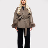 Abrigo con cinturón