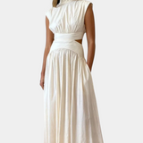 Jocelyn Conjunto Largo Minimalista con Escote Alto y Abertura Lateral