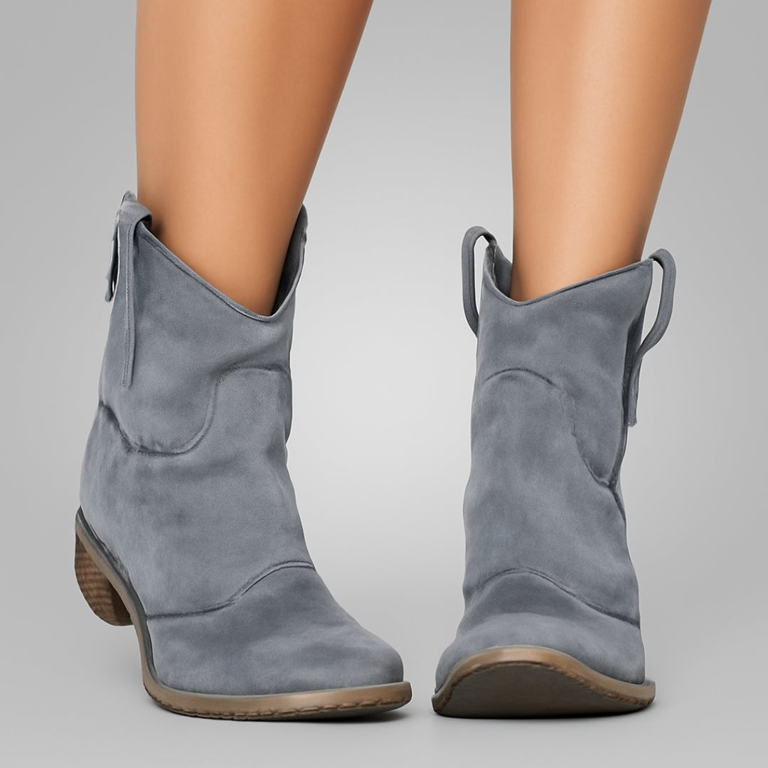 Carlota – Botines atemporales