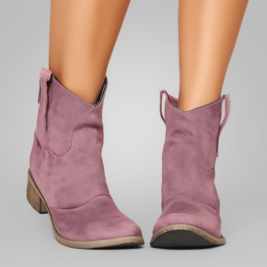 Carlota – Botines atemporales