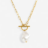 AMARA PEARL | COLLAR CON PERLA NATURAL Y CIERRE MODERNO