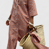 Sherlyn Vestido Camisero de Rayas con Estilo Atemporal