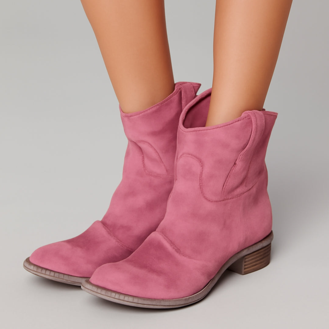 Carlota – Botines atemporales