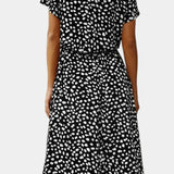 Rovena Vestido Midi de Lunares con Cuello Camisero y Cintura Ajustable