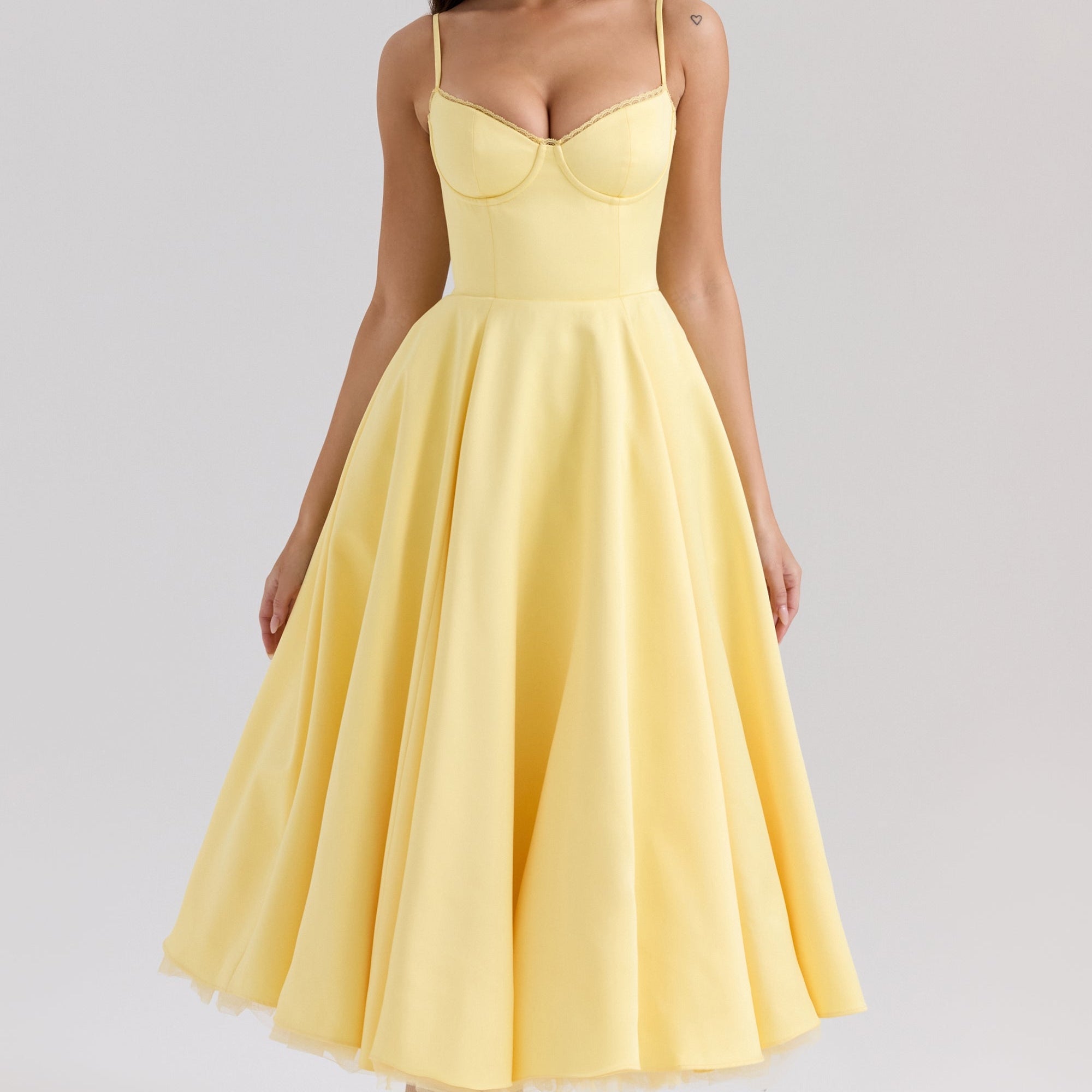 Serela™ | Vestido Midi de Tul