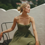 Vestido Olivia Elegancia moderna con espalda descubierta