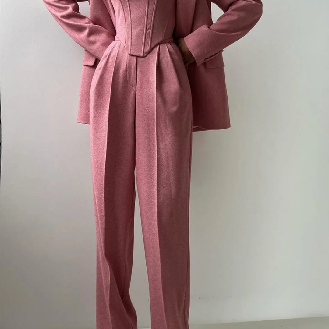 Dolce - Conjunto de Tres Piezas con Blazer de Doble Botonadura